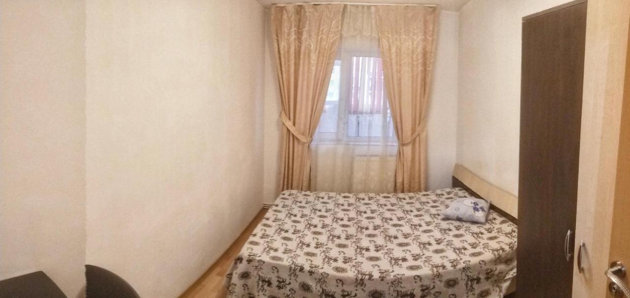 Alpha Apartment Iasi Exterior photo